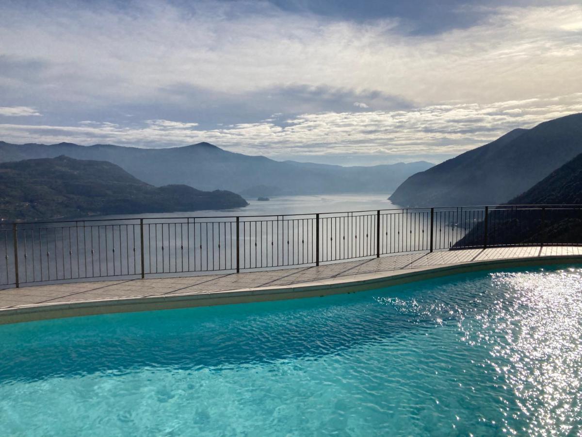 Appartamento Grande Terrazza Vista Lago Parzanica Eksteriør billede