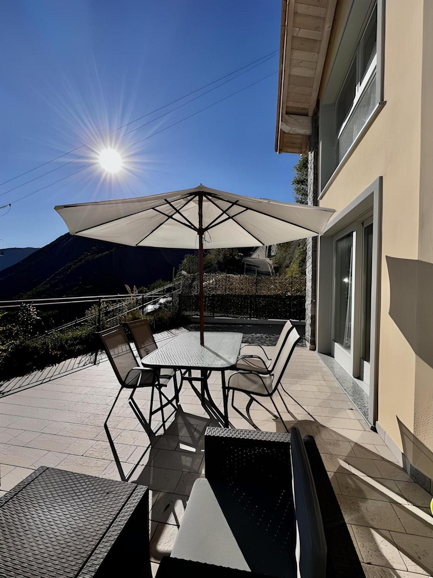 Appartamento Grande Terrazza Vista Lago Parzanica Eksteriør billede